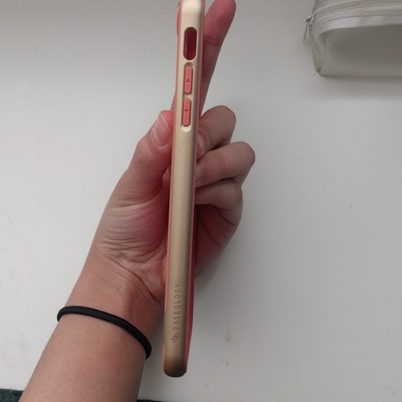 iPhone Plus cases - Picture 11 of 16